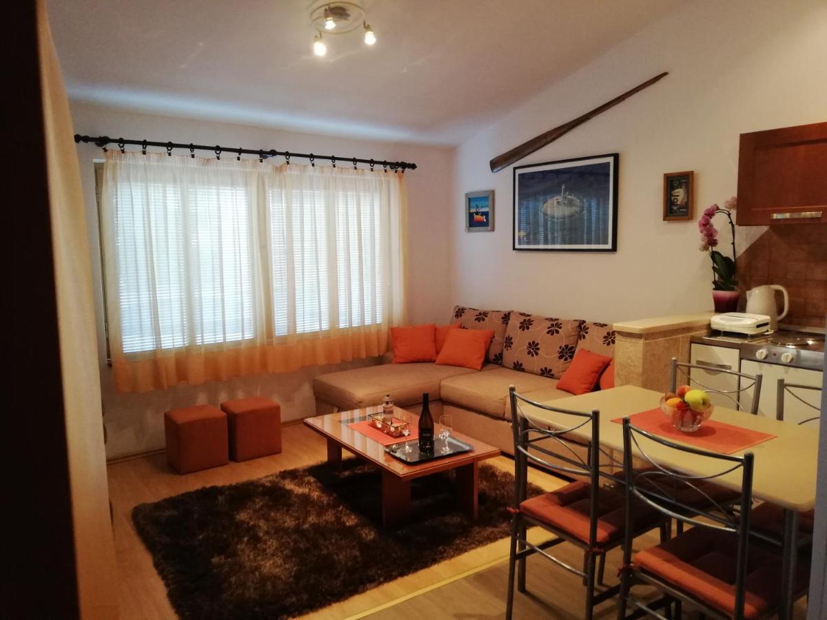 Adria Apartments Пула Екстер'єр фото